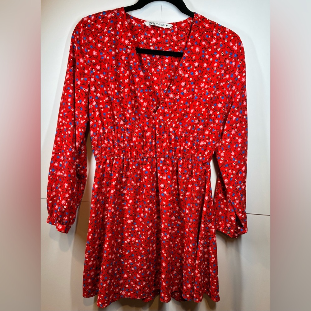 Zara Red Floral Long Sleeve Skater V-neck Mini Dress Size Small